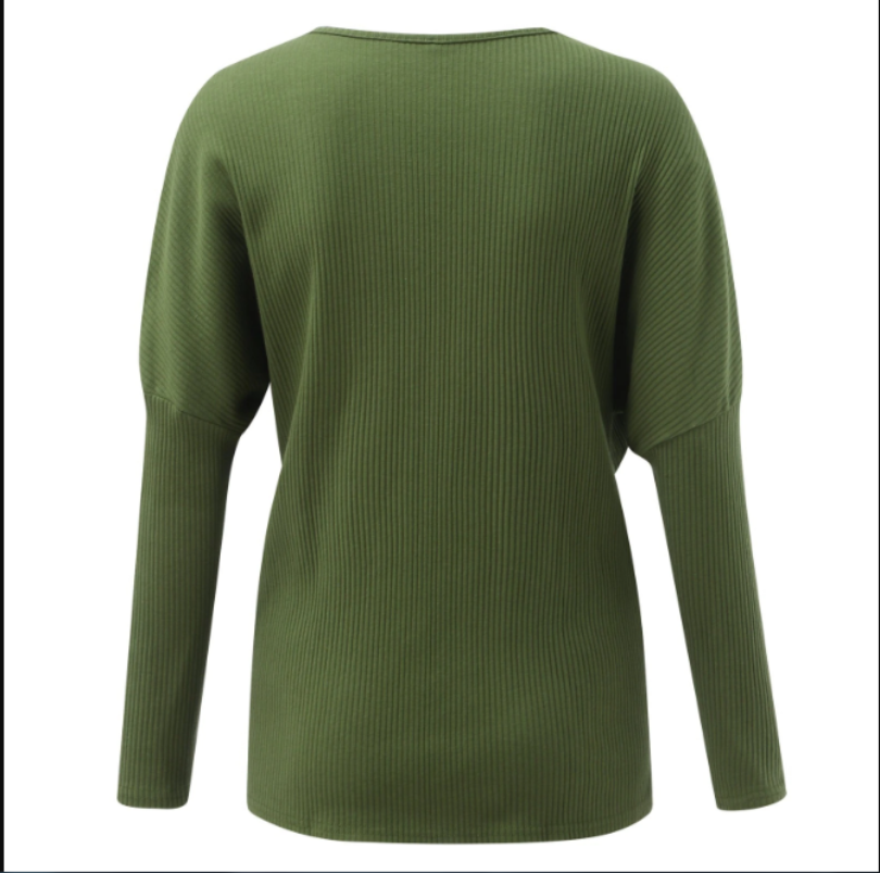 Grüner Damenpullover aus Rippstrick, langärmelig, Rückansicht. Modischer, bequemer Strickpullover für Herbst und Winter. Ideal für Casual-Looks.