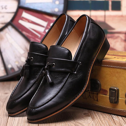 Herren Loafer Slip On Doppelquaste Satin Optik Glänzendes Obermaterial