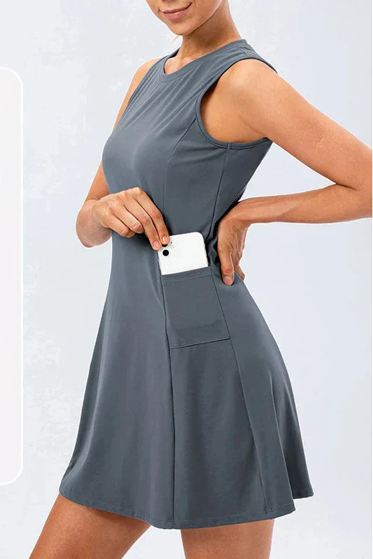 Damen Tennis Kleid Ärmellos Integrierte Shorts Taschen