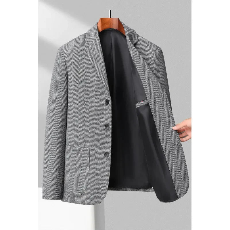 Men's Jacket with Tailored Fit and Light Padding