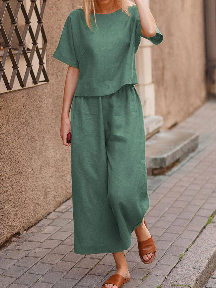 Women's summer two-piece set with round-neck shirt and loose trousers