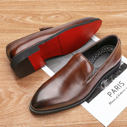 Men's faux leather loafers with padded insole and smooth lining