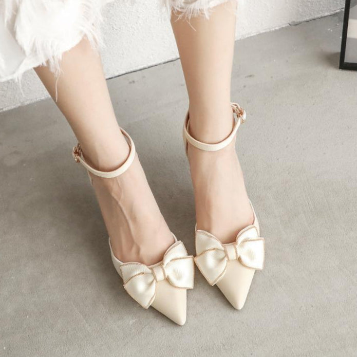 Women's heeled shoes with pointed toe, bow, ankle strap, medium heel