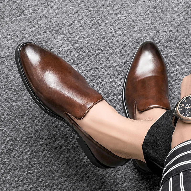 Men's faux leather loafers with padded insole and smooth lining