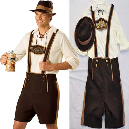 Bayerisches Trachtenkostüm für Herren mit Lederhose, Hemd und Hut, ideal für Oktoberfest. Traditionelle Kleidung, Bierkrug in der Hand.