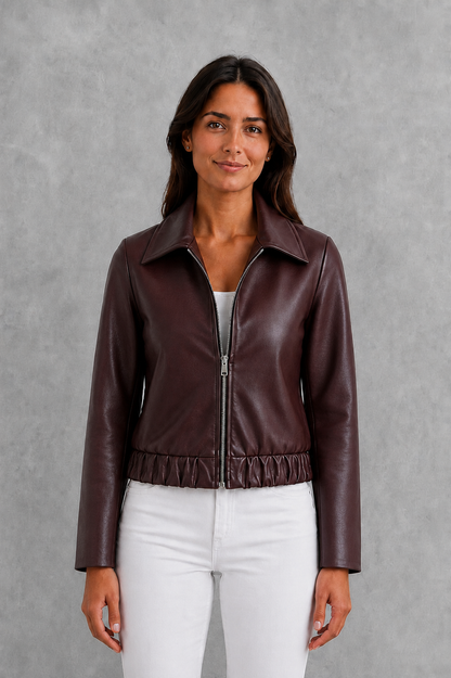 Damen-Bikerjacke aus veganem Leder in frontaler Ansicht