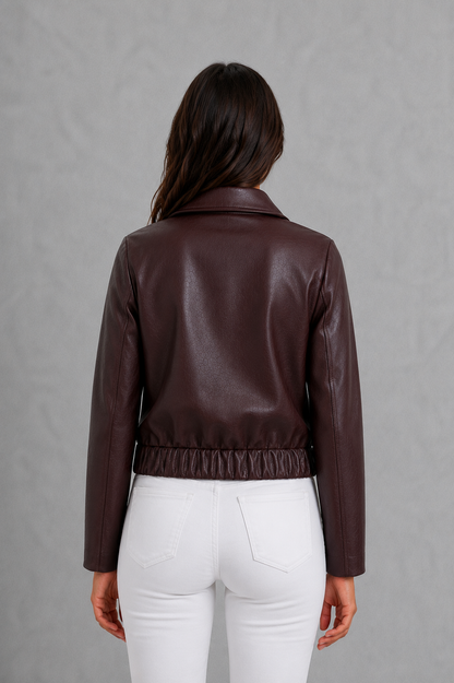 Rückansicht der Damen-Bikerjacke aus veganem Leder