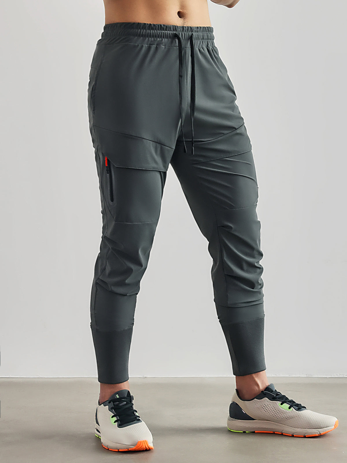 Herren Stretch-Athletikhose mit Elastikbund und Tapered Legs