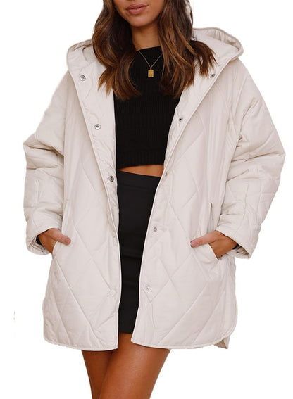 Women's quilted jacket with diamond pattern, hood, and front pockets