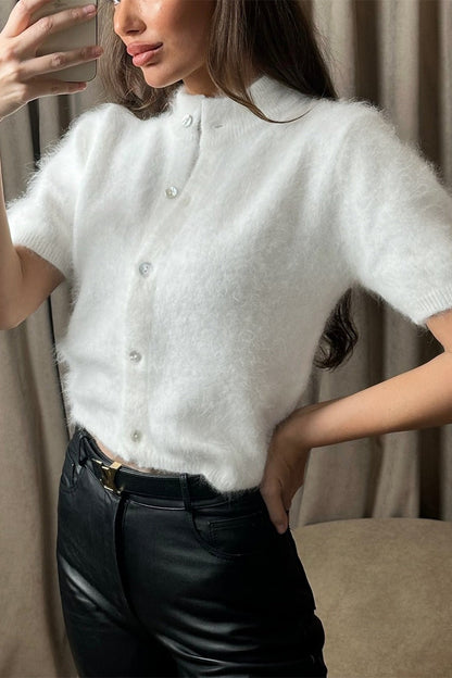 Flauschige Damen-Strickjacke mit durchgehender Knopfleiste
