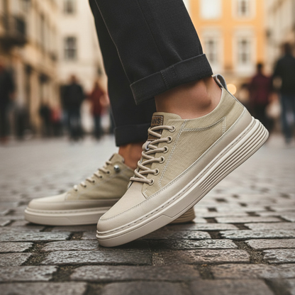 Men's sneakers made of synthetic leather with padded insole and rubber outsole