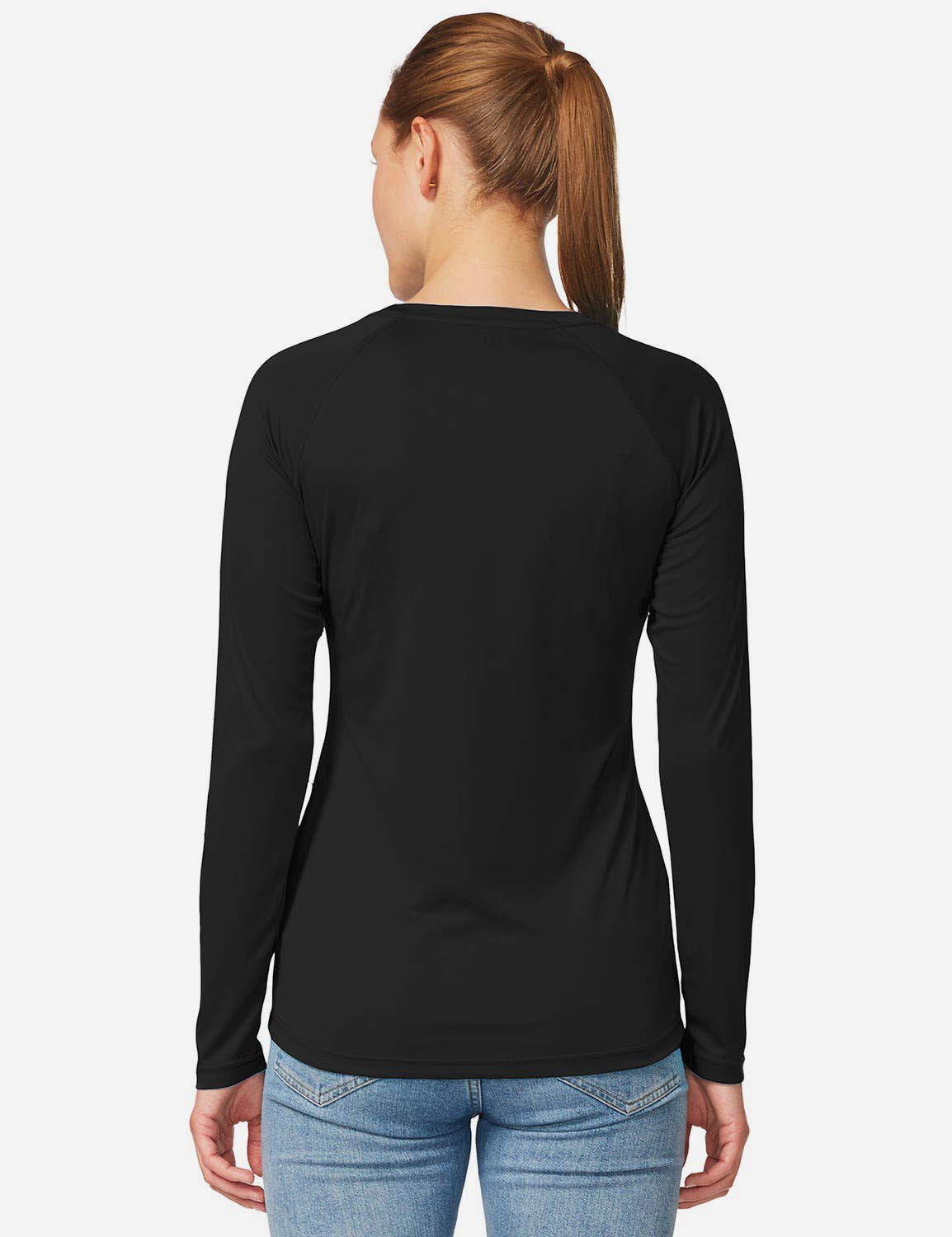 Women's sun protection shirt with round neckline and long raglan sleeve