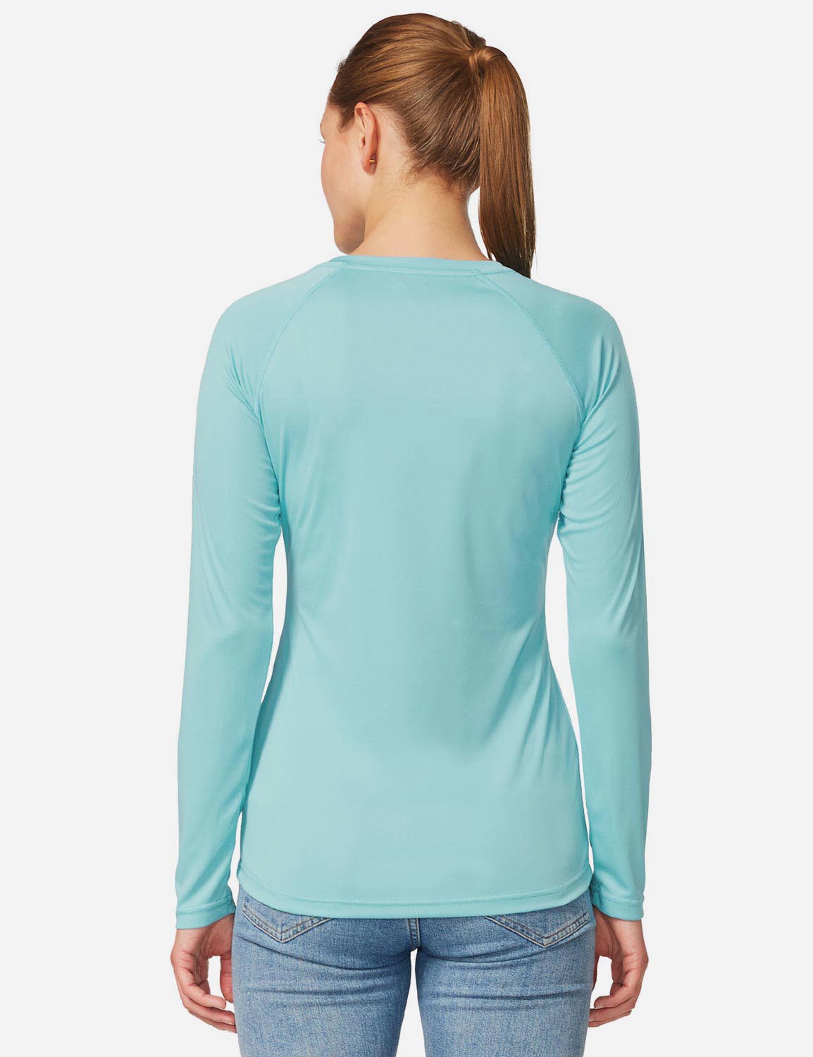 Women's sun protection shirt with round neckline and long raglan sleeve