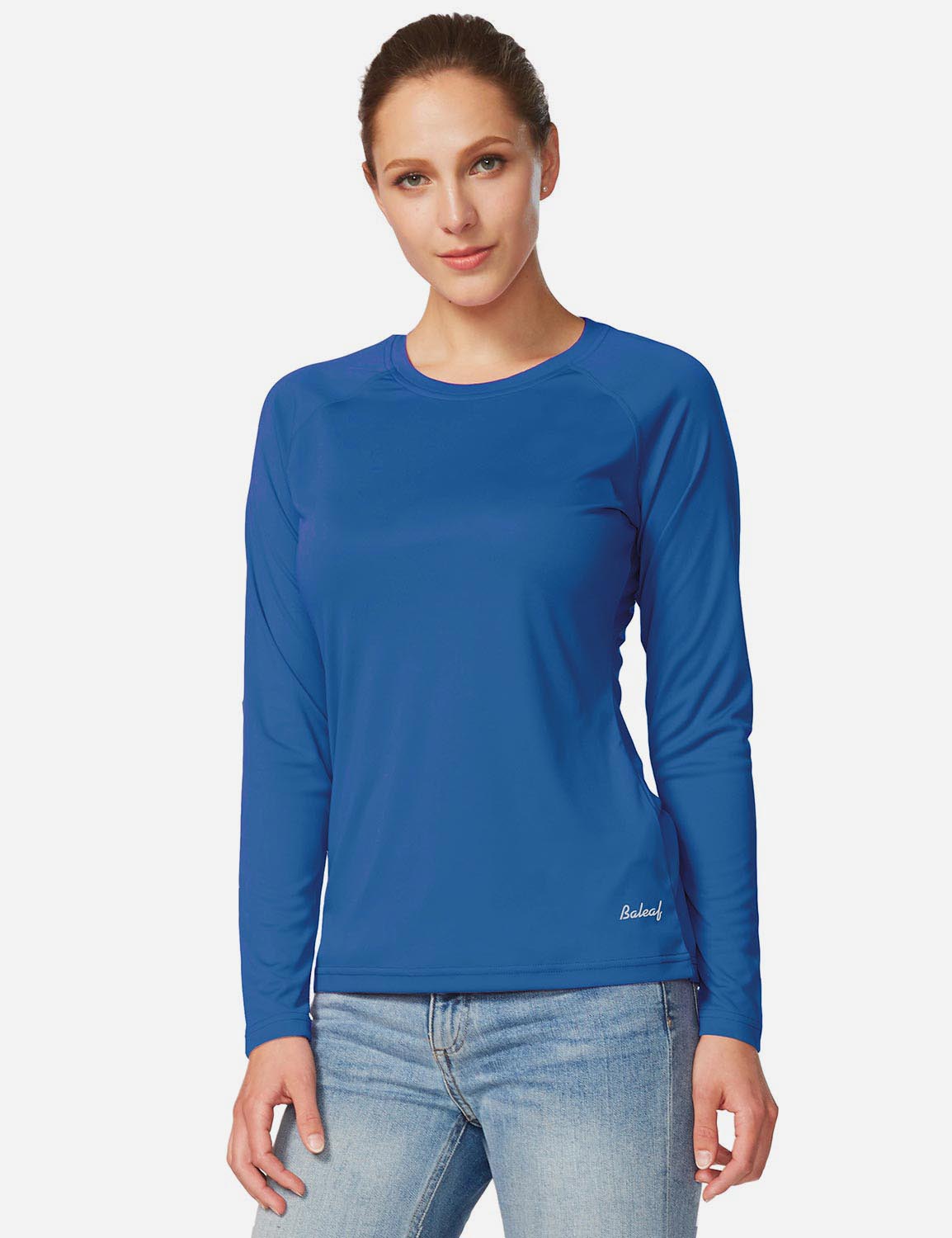 Women's sun protection shirt with round neckline and long raglan sleeve
