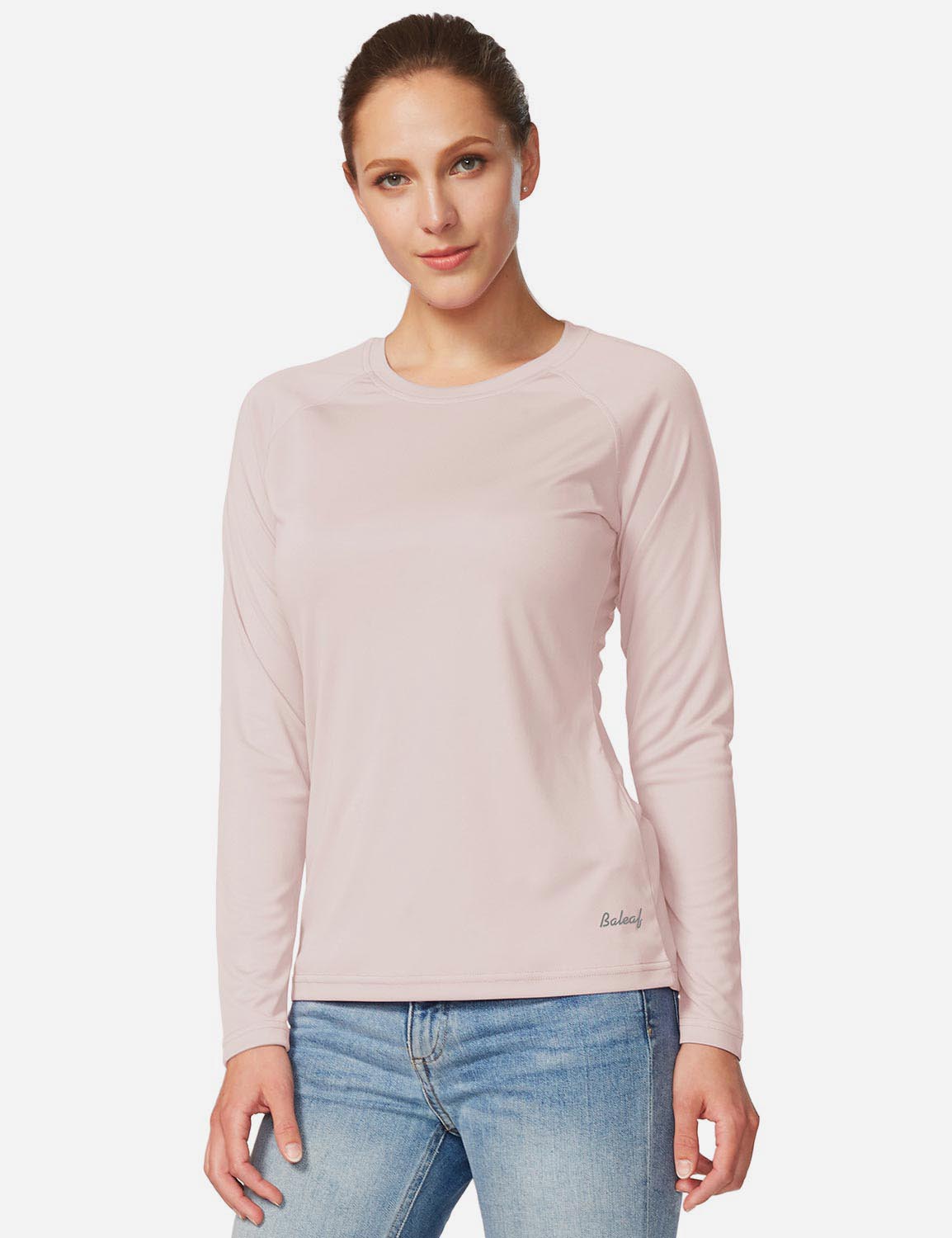 Women's sun protection shirt with round neckline and long raglan sleeve