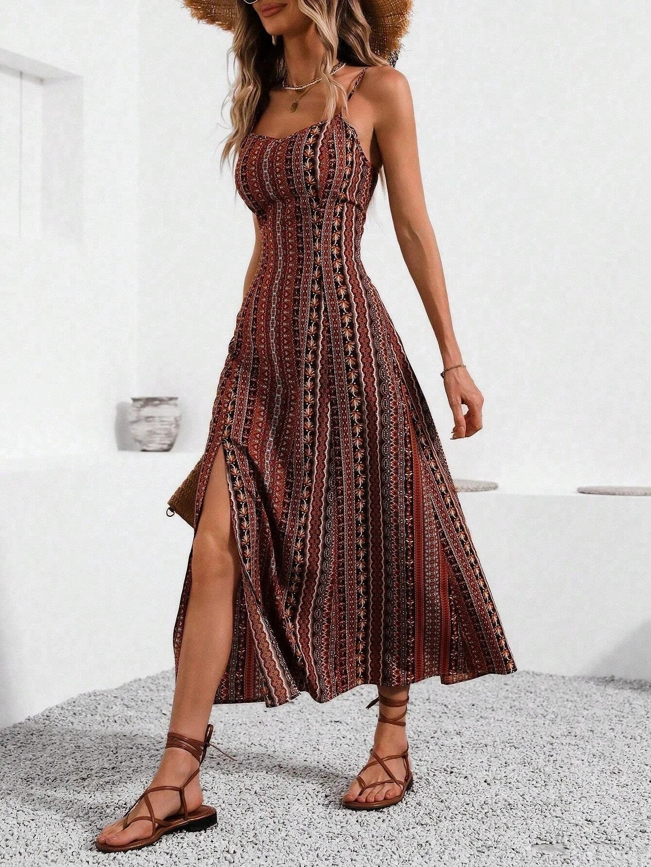 Damen Sommer Maxikleid Rückenfrei – Ethnoprint Beinschlitz Rüschenbesatz