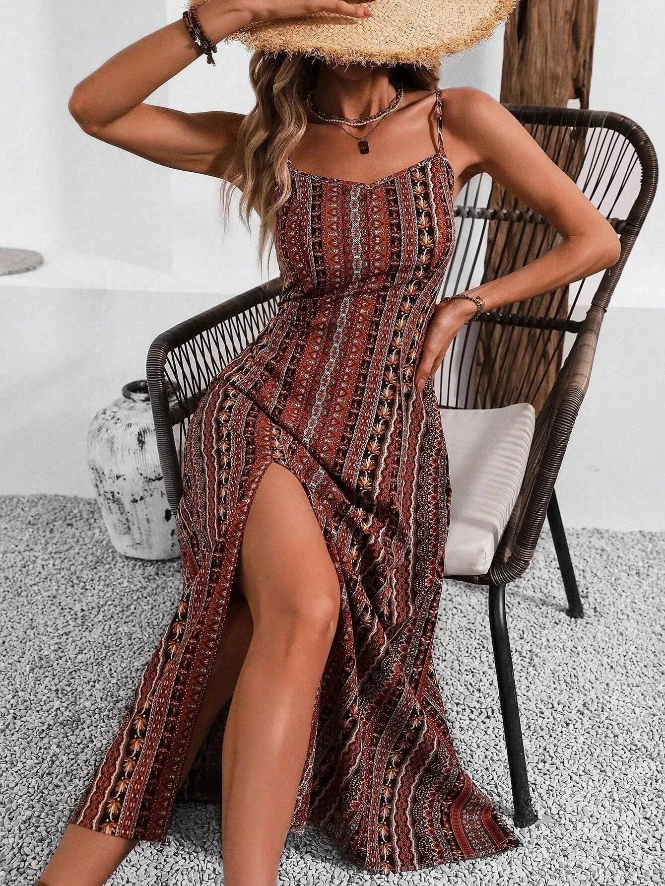 Damen Sommer Maxikleid Rückenfrei – Ethnoprint Beinschlitz Rüschenbesatz