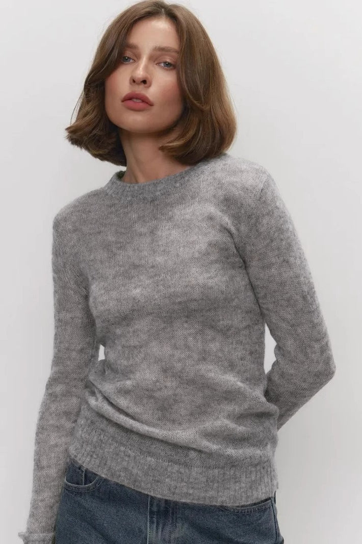 Damen-Feinstrickpullover mit Rundhalsausschnitt in halbtransparenter Optik