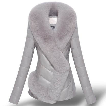 Women's Winter Short Coat with Faux Fur Collar and Button Placket