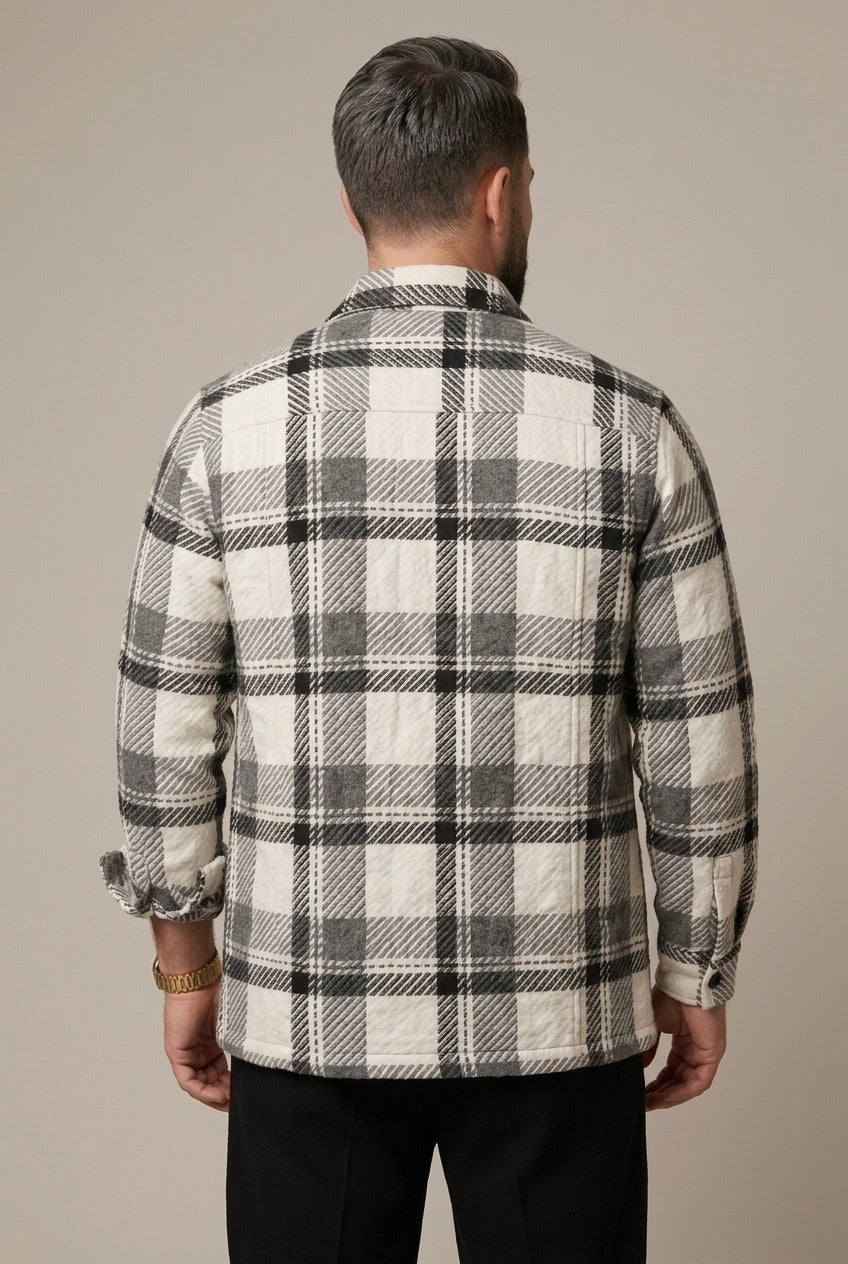 Rückansicht des Herren-Overshirts mit Relaxed Fit