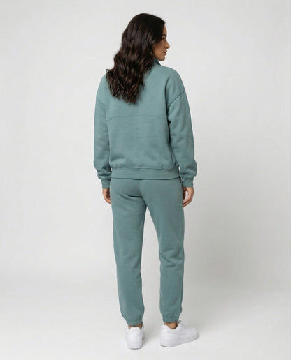 Sportlicher Damenanzug mit geschlossenem Zip-Hoodie und passender Hose