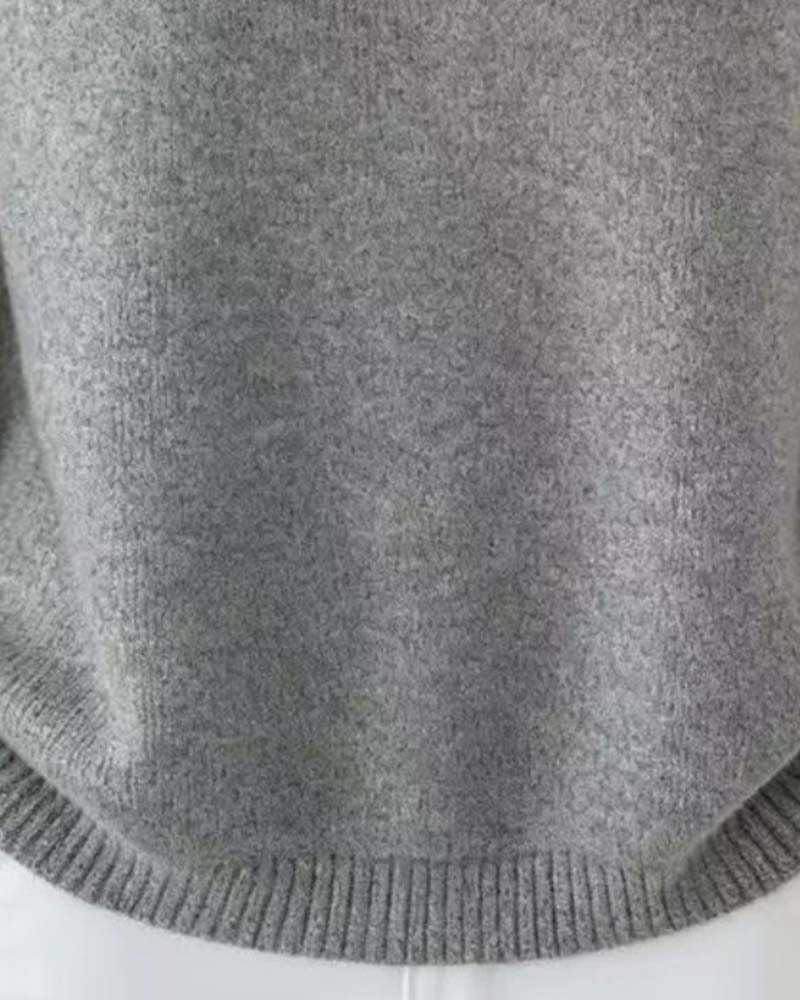Pullover mit Reverskragen und langen Ärmeln in der Rückansicht