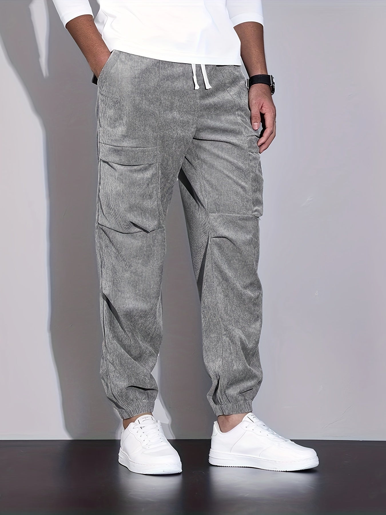 Herren Cord-Jogger mit lockerem, tailliertem Schnitt