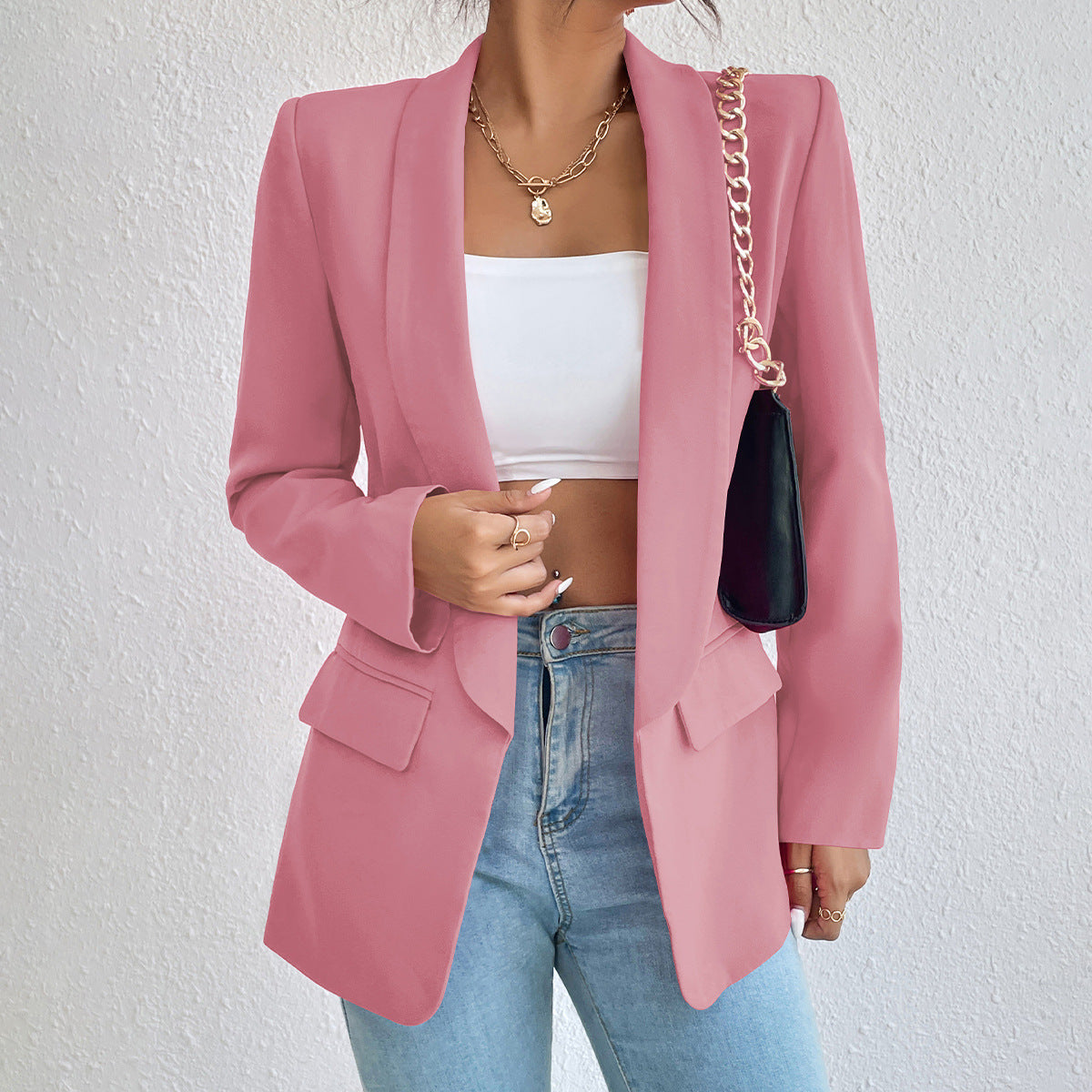 Women's winter jacket with lapel collar and long sleeves – classic style