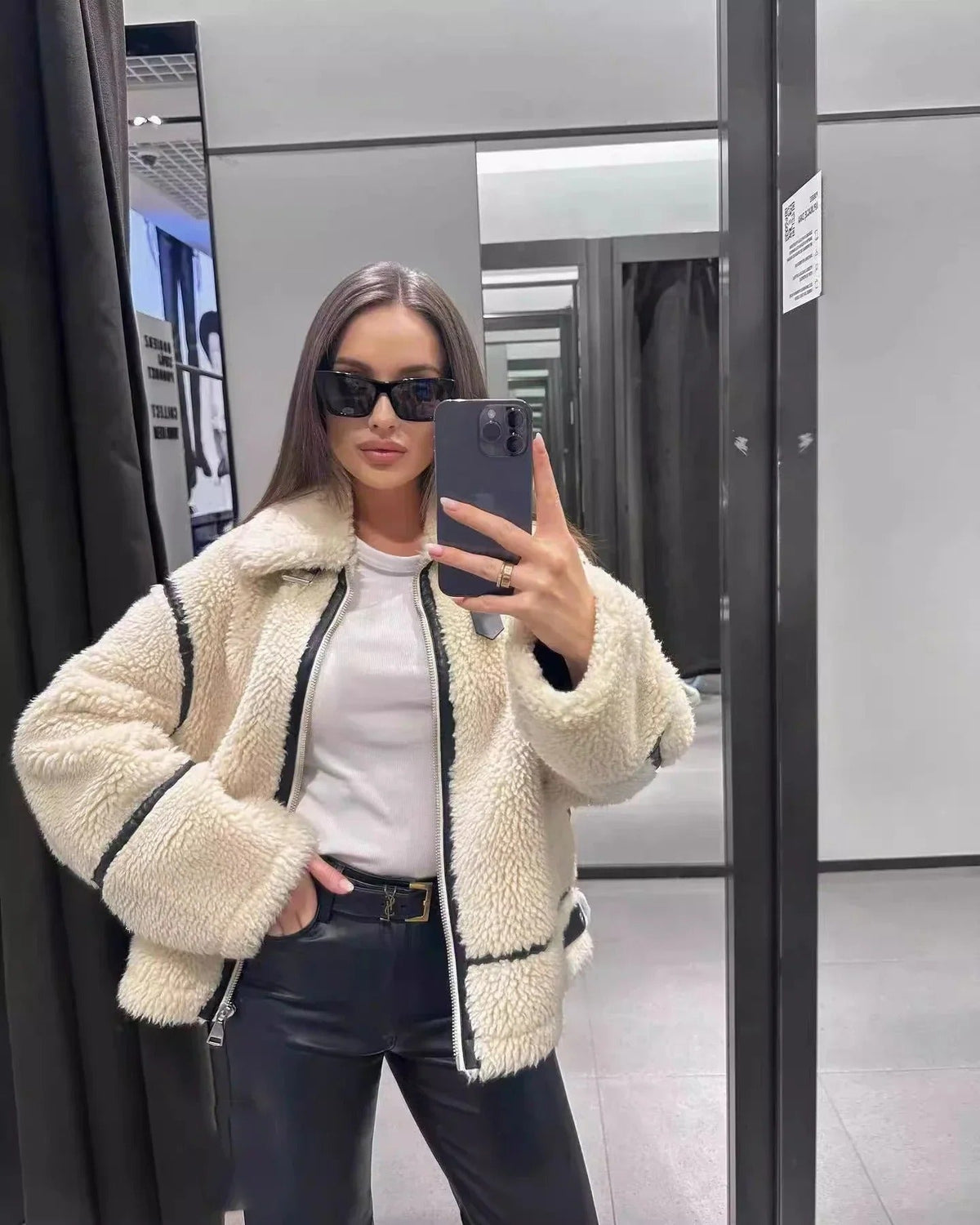 Damen-Teddyjacke mit flauschiger Oberfläche von vorne