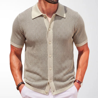 Herren Kurzarm Strick Poloshirt mit Vertikalstreifen – Schmale Passform