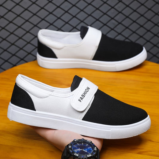 Herren-Sneaker mit Klettverschluss, flacher Sohle und Low-Top-Design