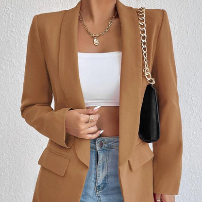 Women's winter jacket with lapel collar and long sleeves – classic style