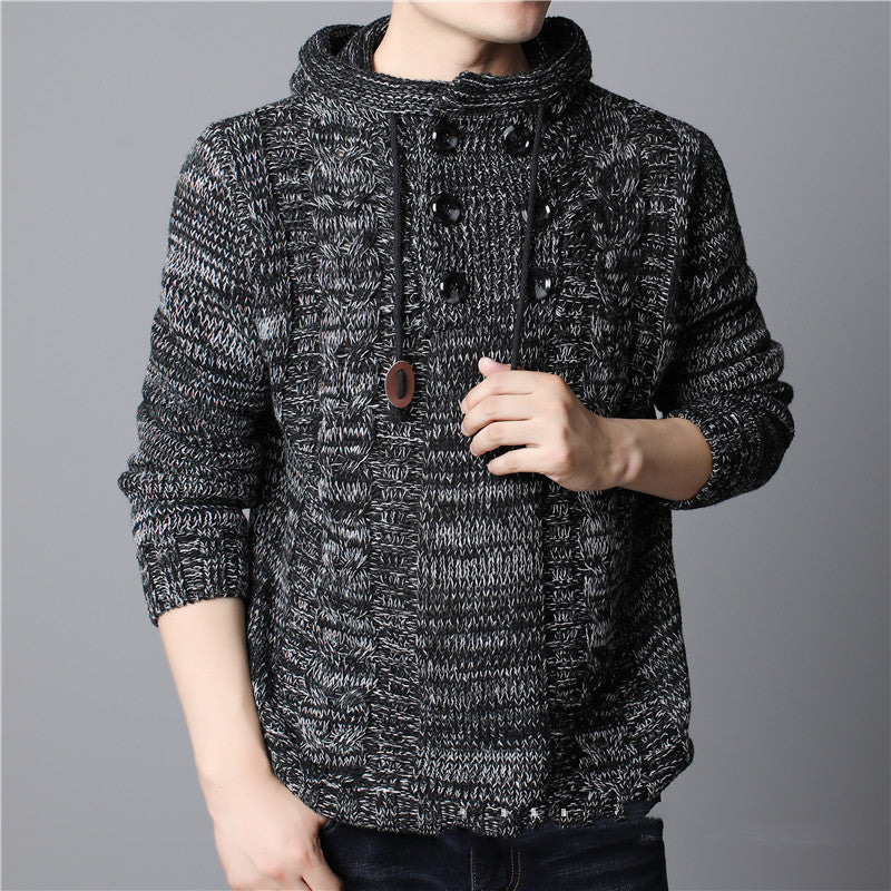 Herren-Strickpullover mit Kapuze und strukturierter Passform in der Seitenansicht