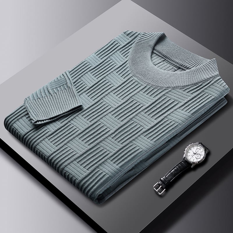 Men's Sweater with Round Neckline and Jacquard Checkered Pattern