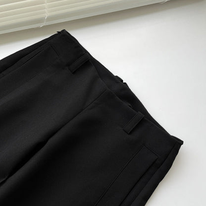 Women's suit pants with low waist, wide leg, and extended fit – Elegant style