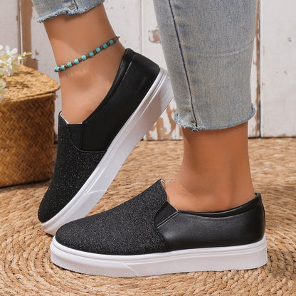Women's slip-ons with round toe, sequins, elastic band, and flat rubber sole