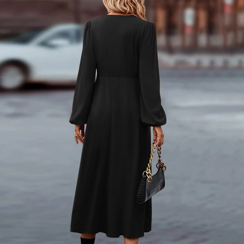 Bequemes Damenkleid mit Knopfleiste für kühle Tage