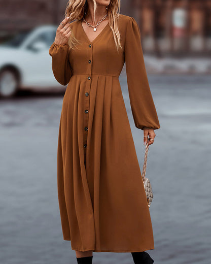 Damenkleid mit langen Ärmeln und klassischem Schnitt