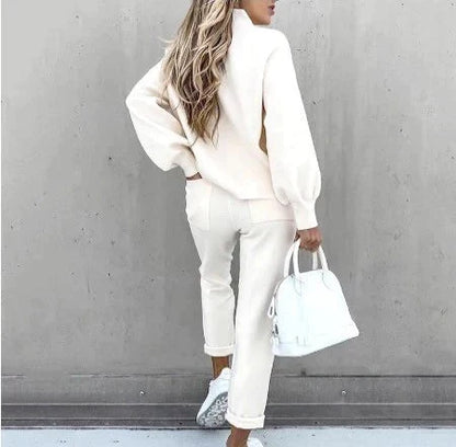 Detailansicht der High-Waist-Hose des Damen-Loungewear-Sets