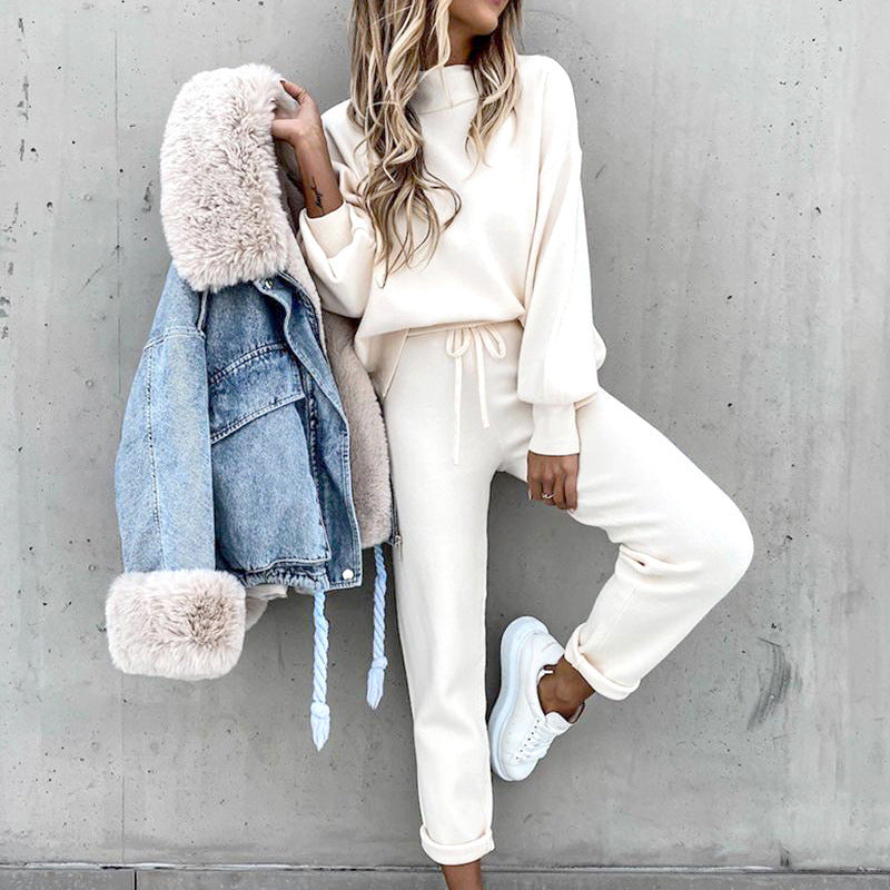 Damen-Loungewear-Zweiteiler in der Gesamtansicht