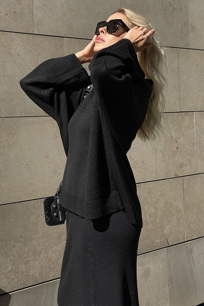 Damen-Strickset aus Pullover und Midirock in der Gesamtansicht
