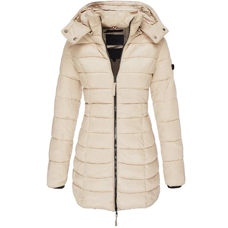 Beige Damen-Winterjacke mit Kapuze, gesteppter Daunenmantel, Reißverschluss, warm und stilvoll, ideal für kalte Temperaturen.