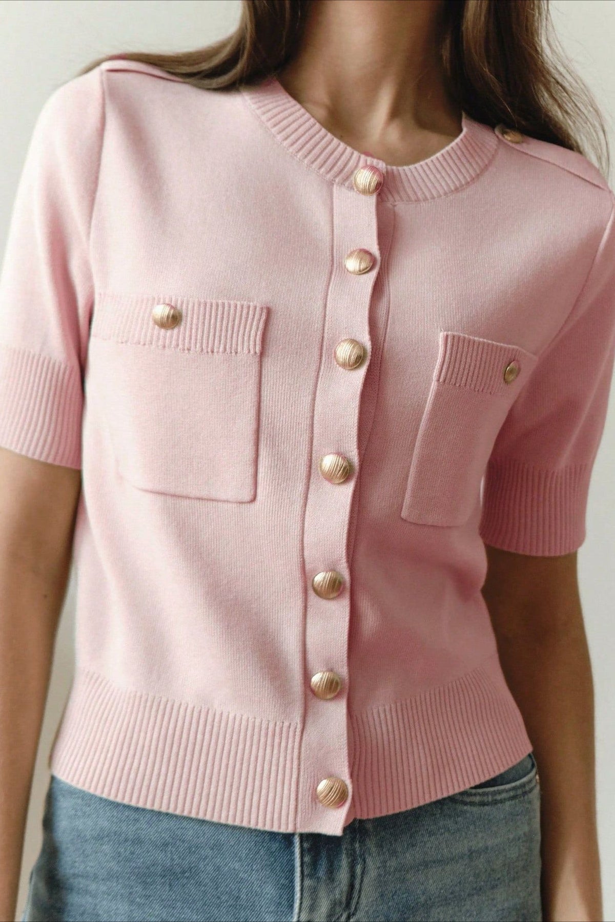 Praktische Taschen am kurzärmligen Damen-Cardigan