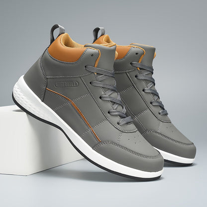 Men's all-season outdoor shoes with high shaft and lacing, non-slip sole