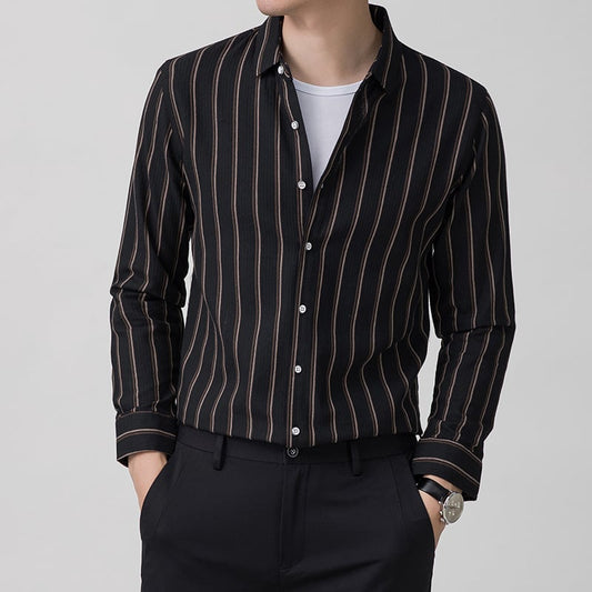 Herren-Langarmhemd mit eckigem Kragen, Streifenmuster und Jacquard-Details