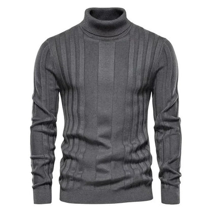 Grauer Herren-Rollkragenpullover aus Strick mit vertikalem Rippmuster, ideal für Herbst- und Wintermode. Eleganter, warmer Pullover für Herren.