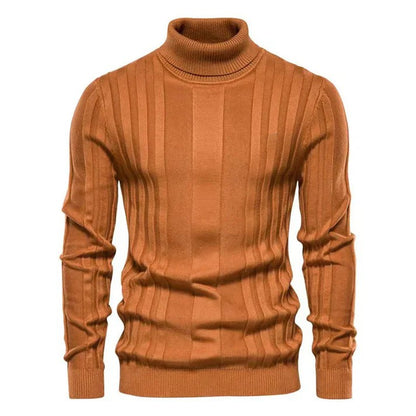 Brauner Rollkragenpullover aus Strick mit vertikalen Streifen, modisch und warm, ideal für Herbst und Winter. Herrenmode, eleganter Stil.