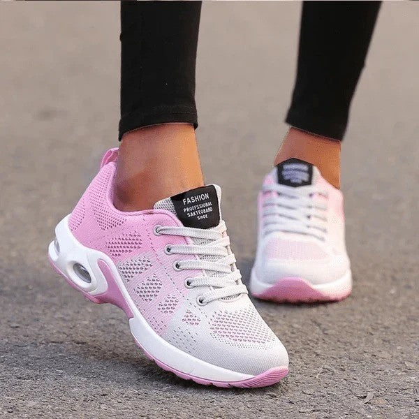 Damen Sneaker in Rosa und Weiß, atmungsaktiv, mit dicker Sohle und Schnürung, ideal für Sport und Freizeit. Bequeme Laufschuhe für Frauen.