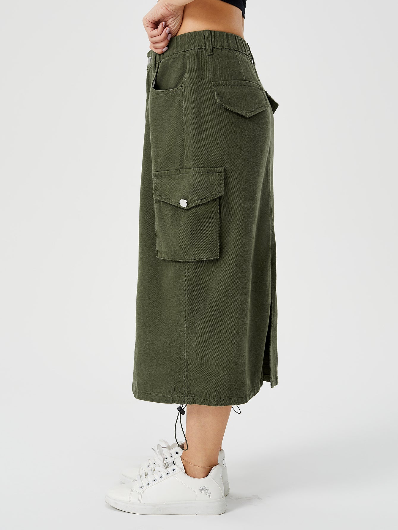 Damen Cargo-Midirock mit hohem Bund, Frontschlitz und mehreren Taschen