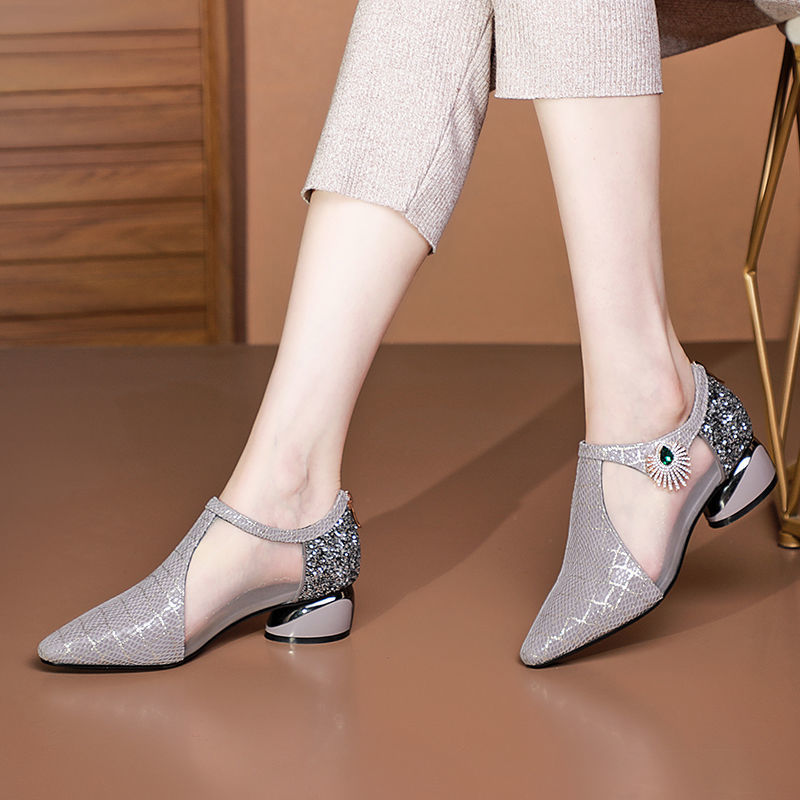 Damen-Sommersandalen Mit Spitzer Zehenpartie, Mesh-Einsätzen Und Strasssteinen Sowie Blockabsatz